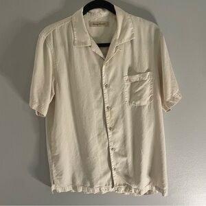 Tommy Bahama Mens Cream Color Small 100% Silk Button  Short Sleeve Costal Beach